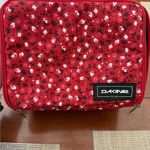 Dakine lunch box